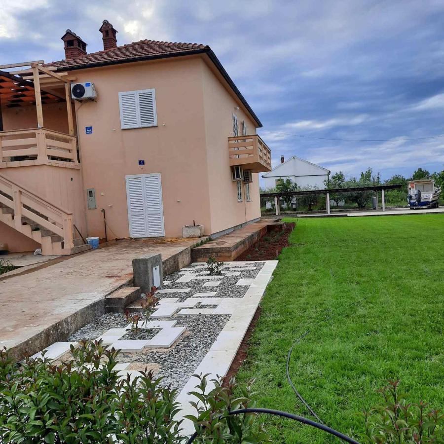 Loli Apartment Ugljan