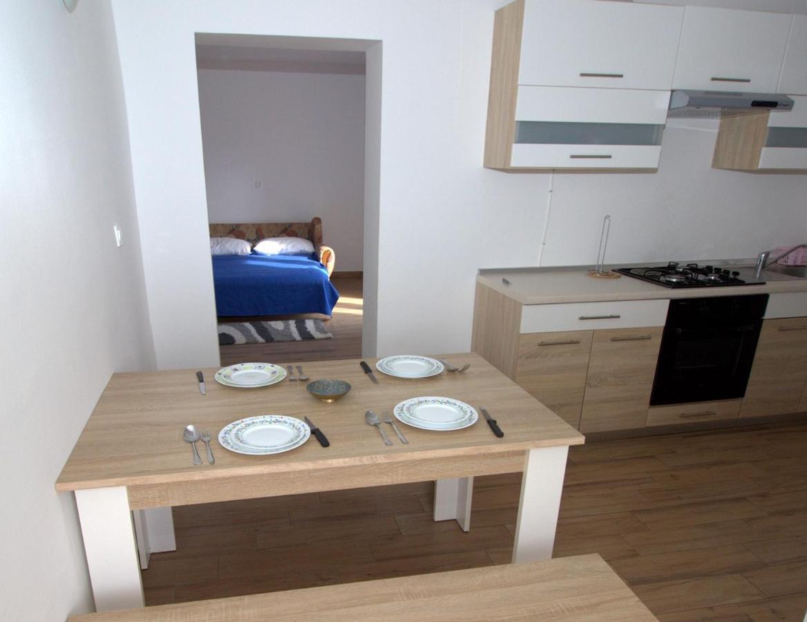 Apartment Loli Ugljan