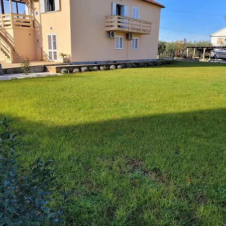 Apartmani Loli Ugljan Exterior photo